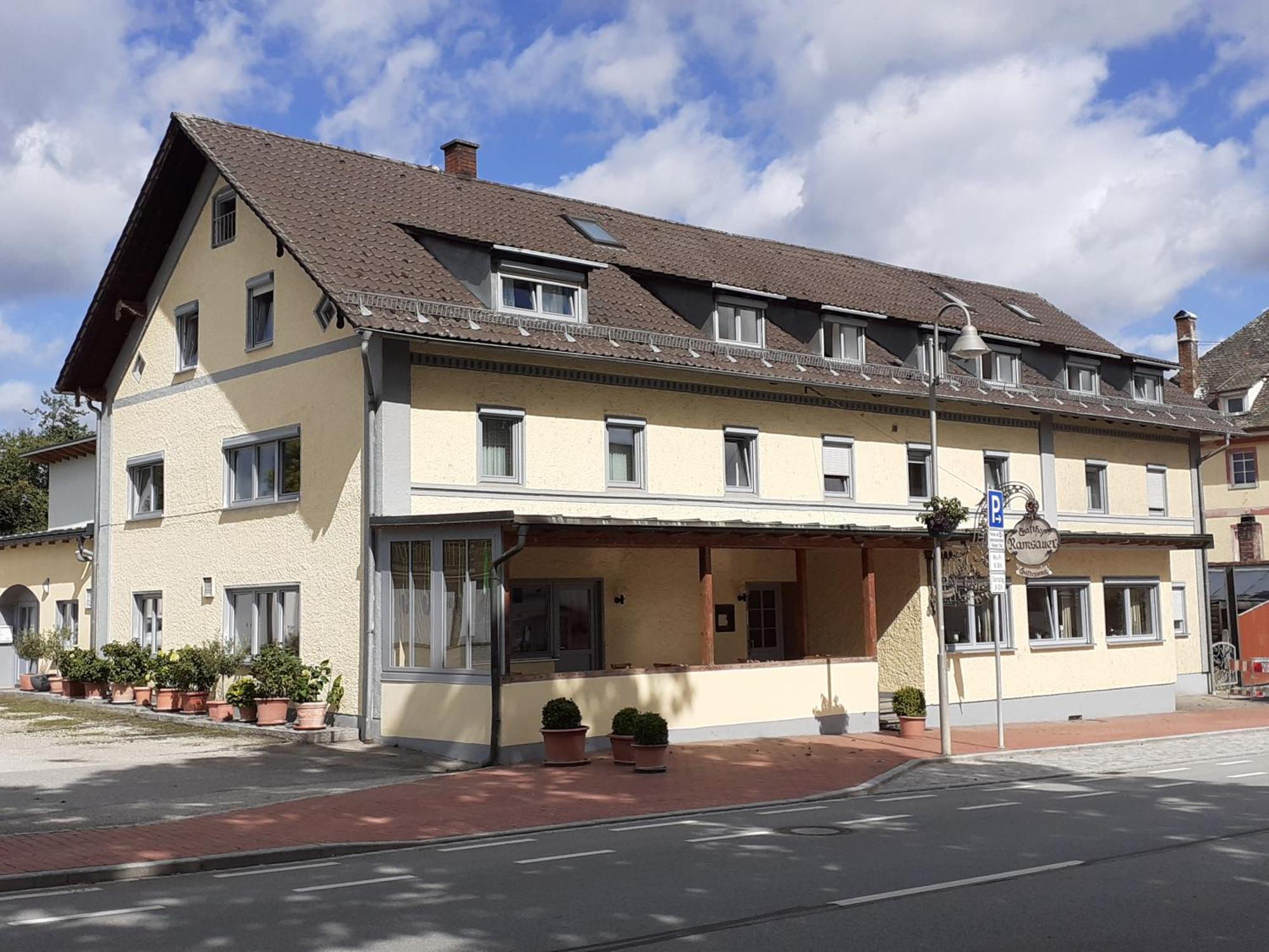 Gasthof Ramsauer Neufahrn in Niederbayern Eksteriør billede